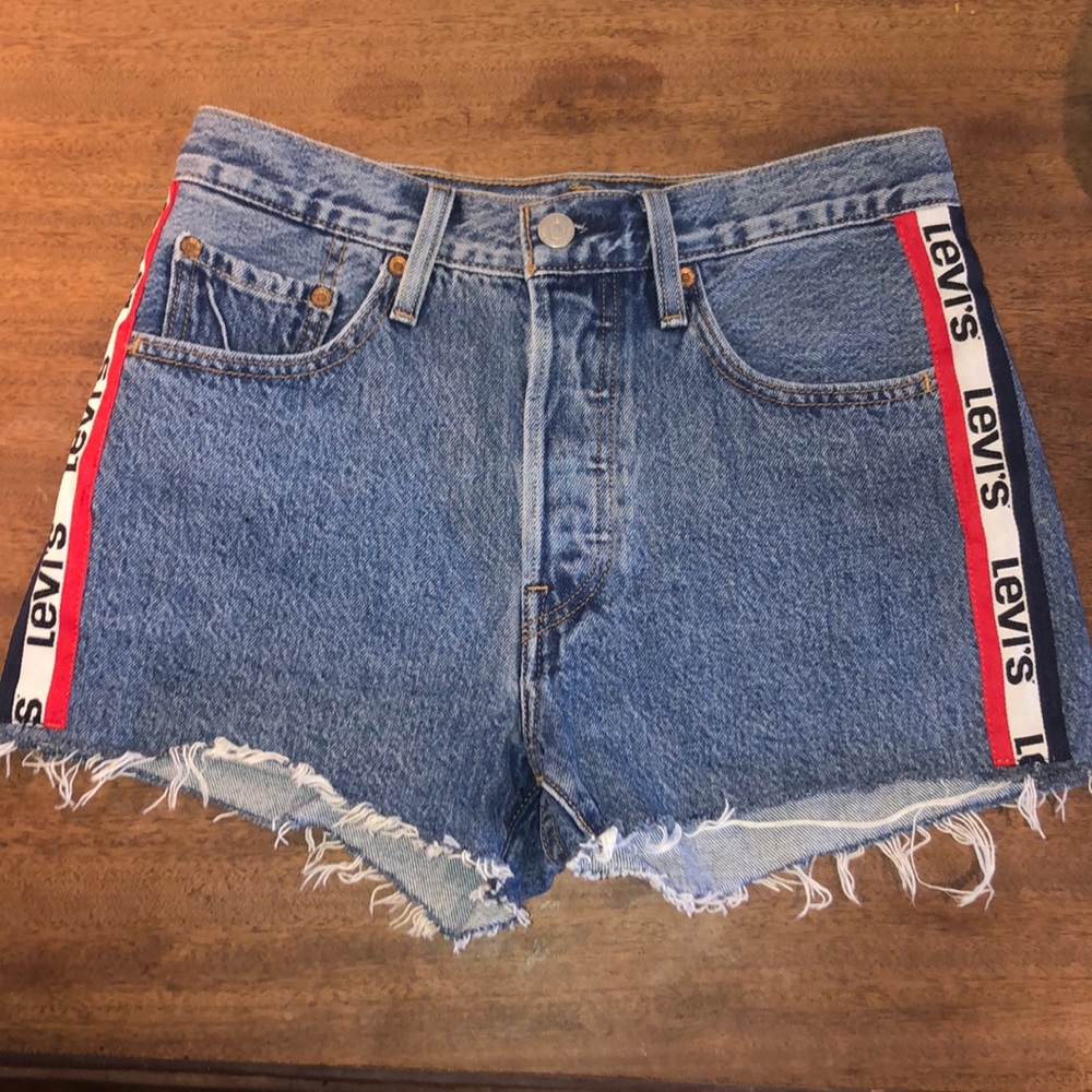 Levi’s high waisted shorts